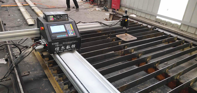 全自動便攜式數(shù)控切割機(jī)兩用圖片介紹004