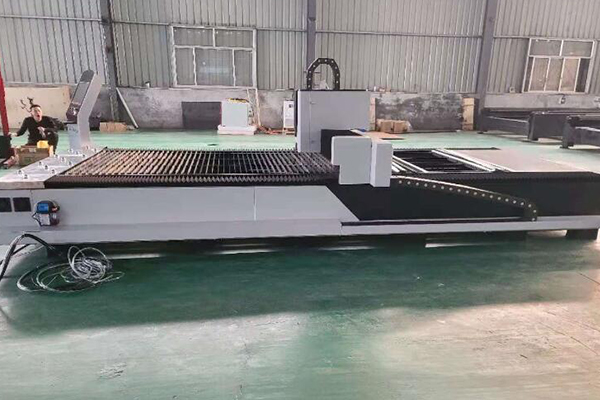 選用光纖激光切割機在價格的一些誤區(qū)